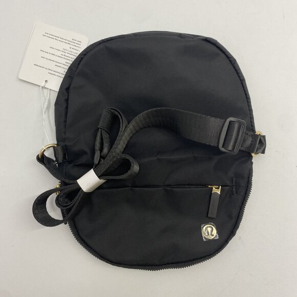 Lululemon - All Night Festival Bag - Micro 2L - Black/Gold - Picture 6 of 8